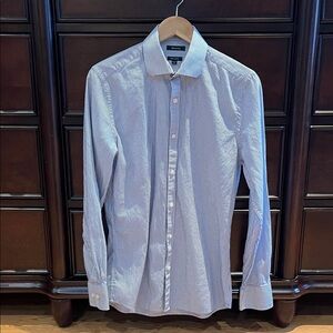 RW&CO Small slim-fit micro-striped dress shirt in light blue and white.